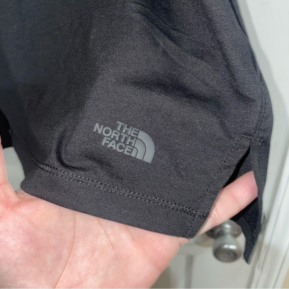 The North Face Black Dawndream Standard Tank Top Size Medium Flash Dry - Picture 4 of 6
